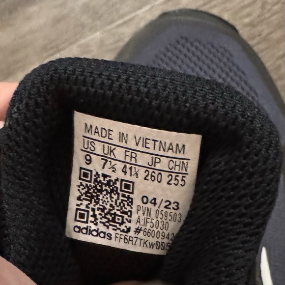 Adidas Terrex Black and White Trail Running Shoes - Size 9 - Picture 5 of 5